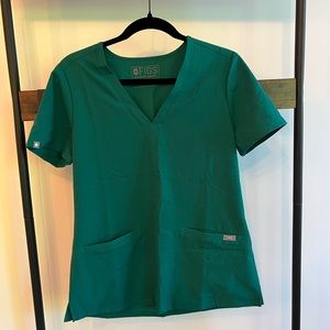 Figs Scrub top, emerald green. Size small